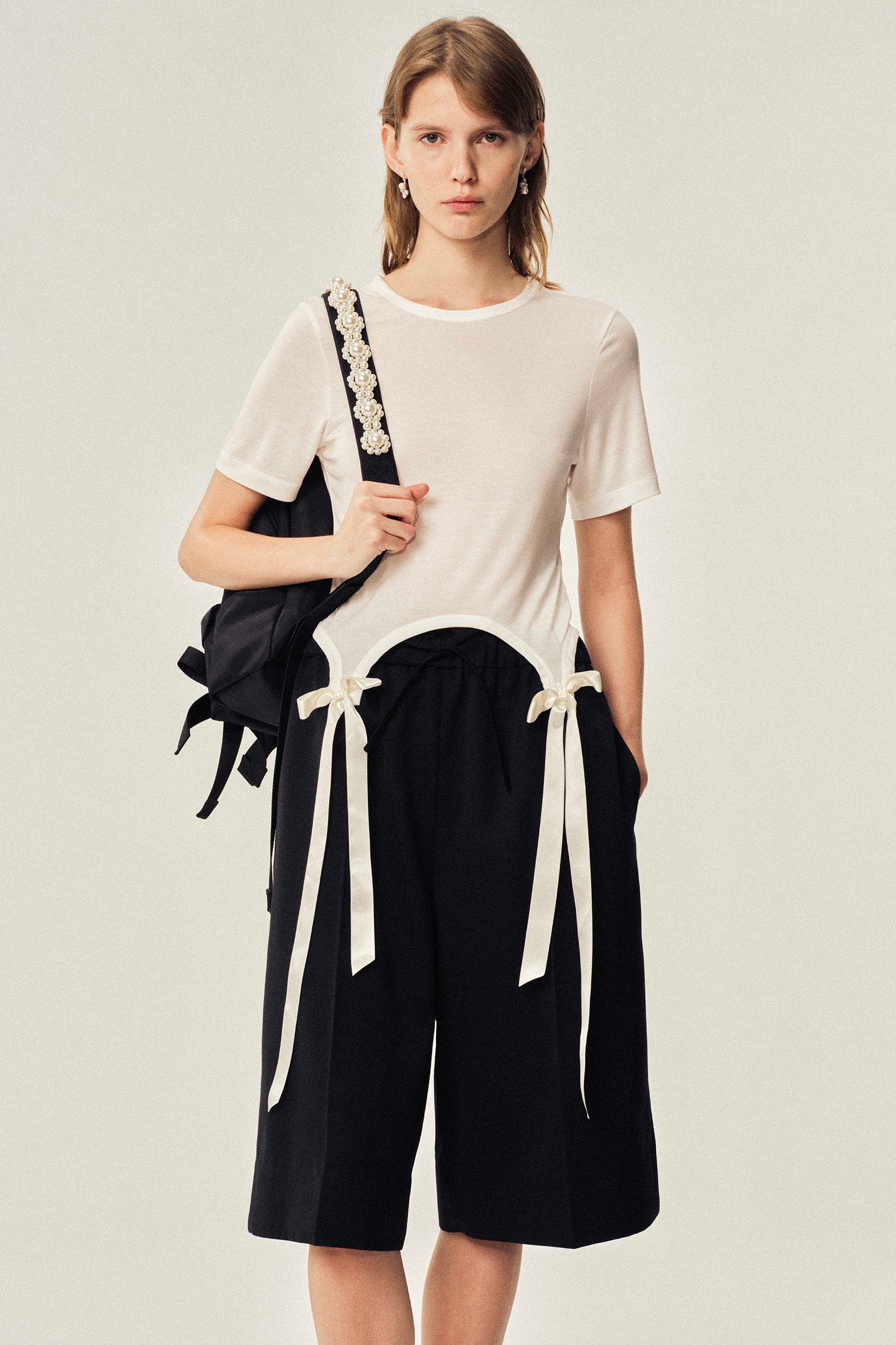 Bow Tail Easy T-Shirt - Image 3