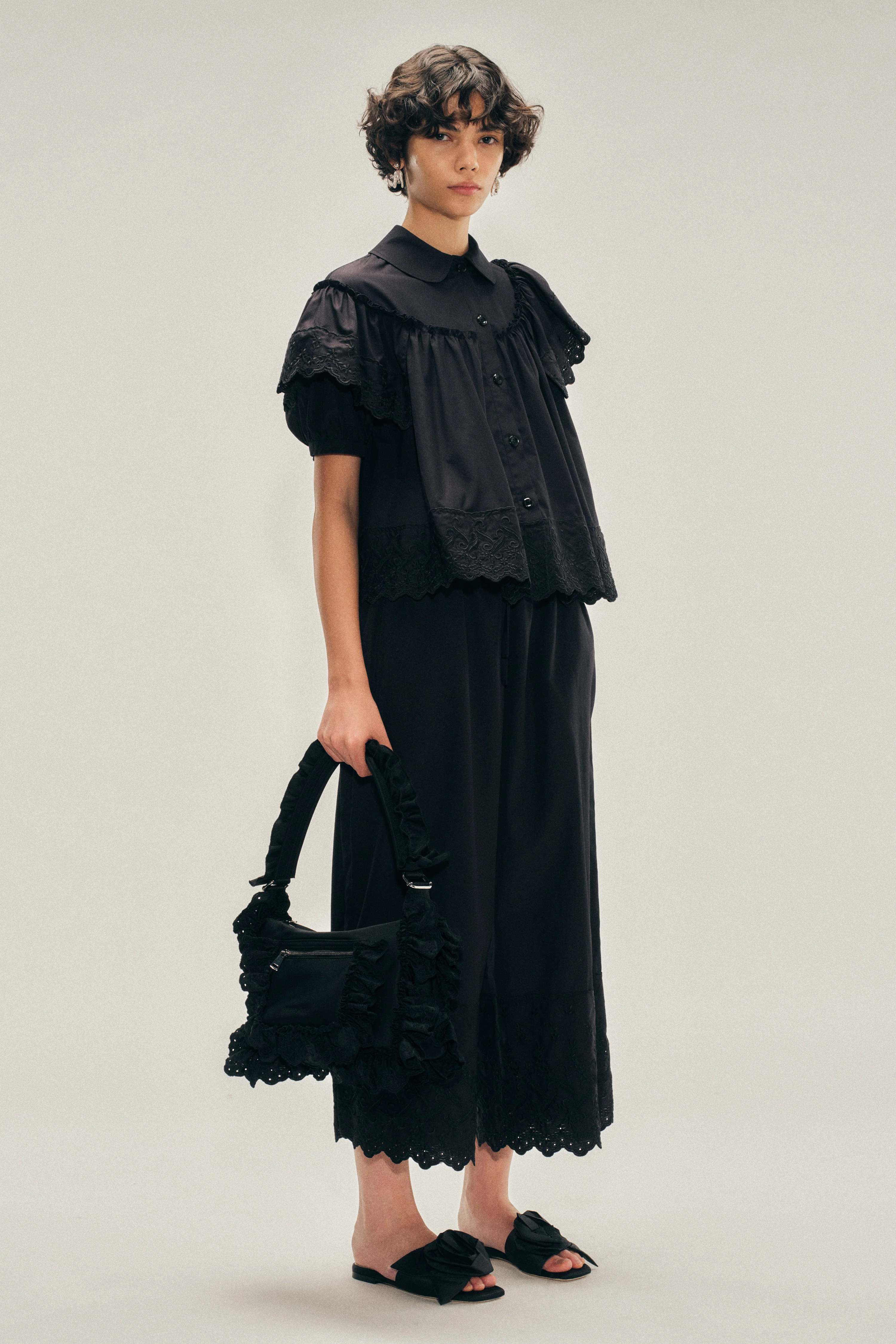 Cropped Puff Sleeve Ruffle Frill Trim Shirt - Image 3