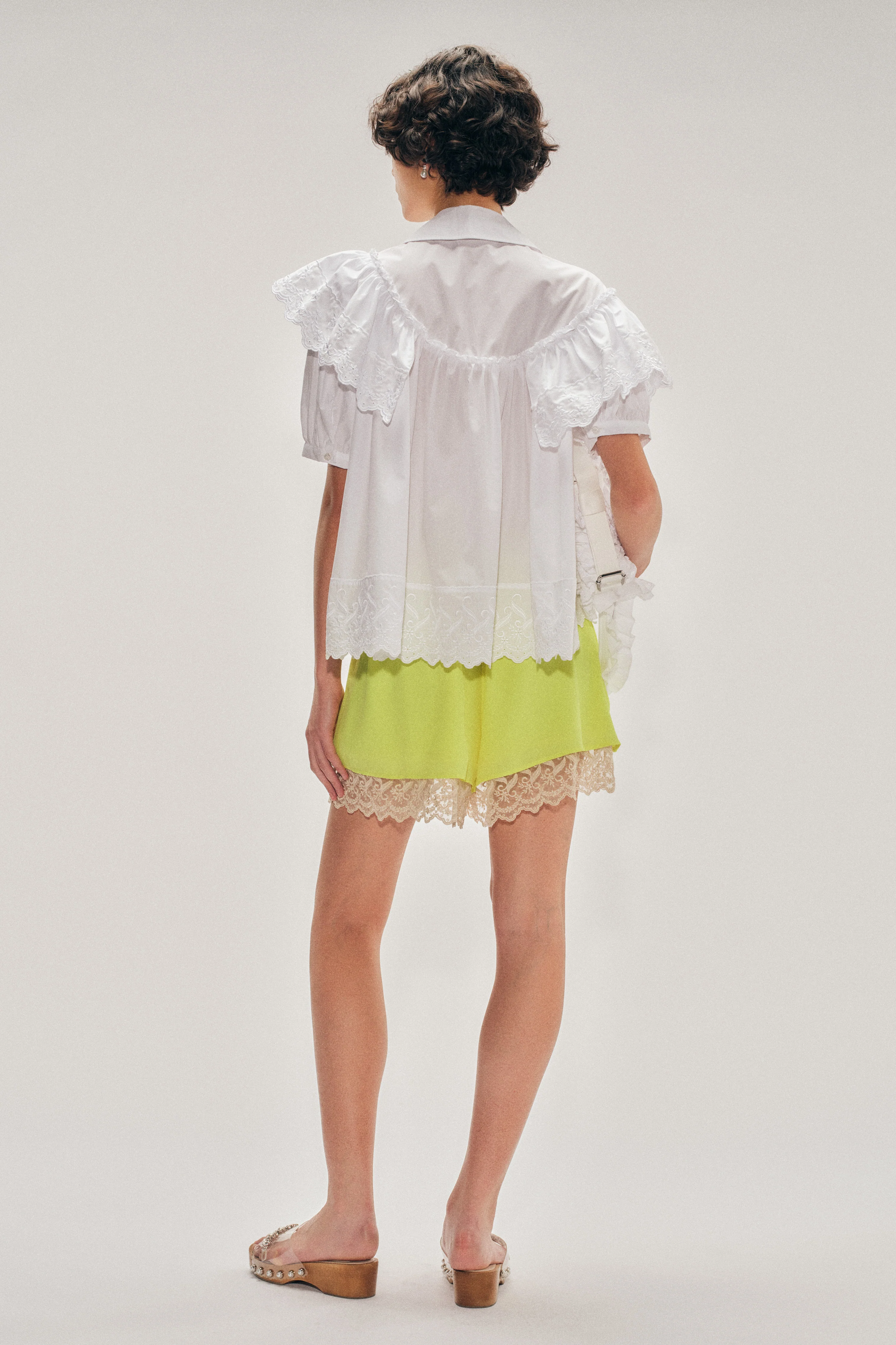 Cropped Puff Sleeve Ruffle Frill Trim Shirt - Image 4